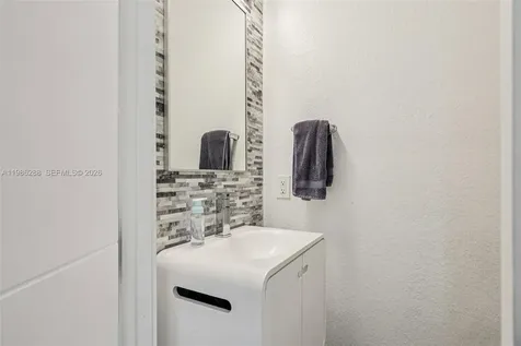 11280 NW 77th Terrace Doral FL 33178