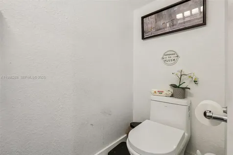 11280 NW 77th Terrace Doral FL 33178