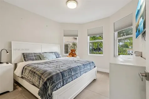 11280 NW 77th Terrace Doral FL 33178