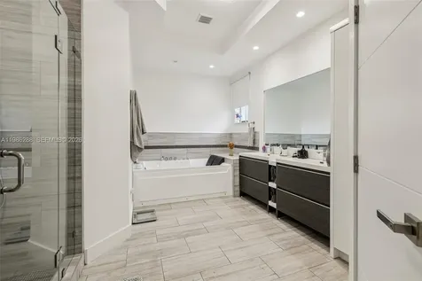 11280 NW 77th Terrace Doral FL 33178