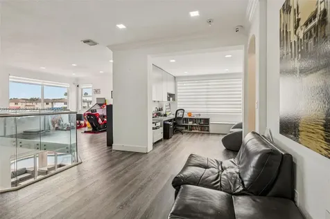 11280 NW 77th Terrace Doral FL 33178