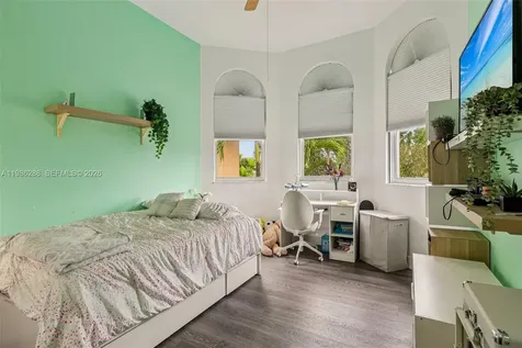 11280 NW 77th Terrace Doral FL 33178