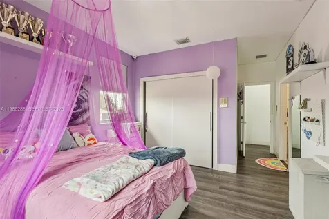 11280 NW 77th Terrace Doral FL 33178
