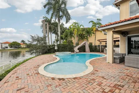 11280 NW 77th Terrace Doral FL 33178