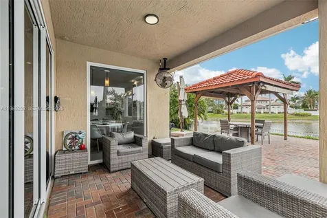 11280 NW 77th Terrace Doral FL 33178