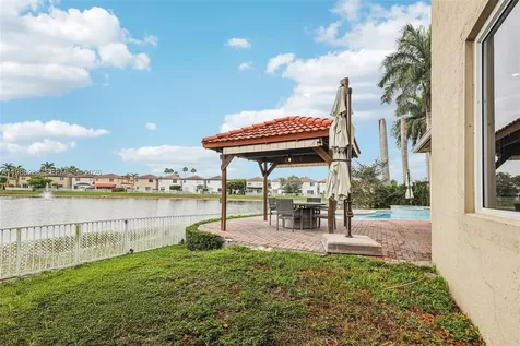 11280 NW 77th Terrace Doral FL 33178