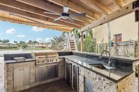 11280 NW 77th Terrace Doral FL 33178