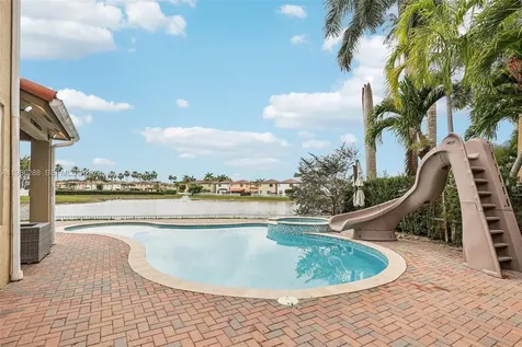 11280 NW 77th Terrace Doral FL 33178