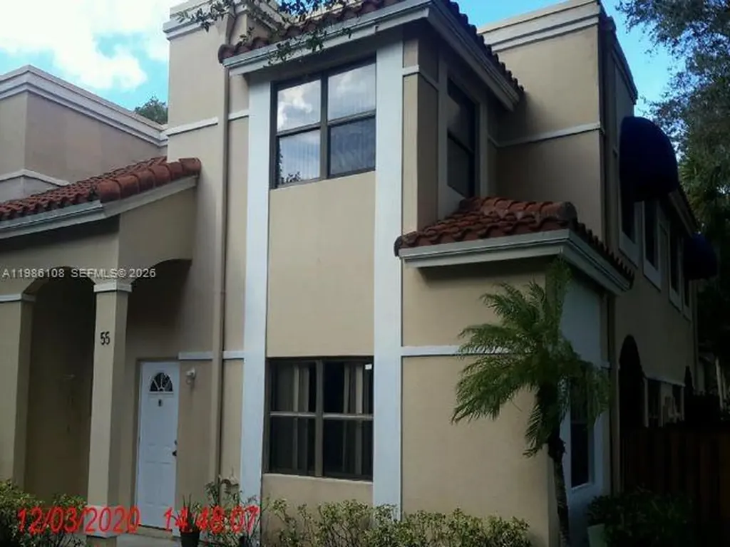 513 Racquet Club Road Weston FL 33326