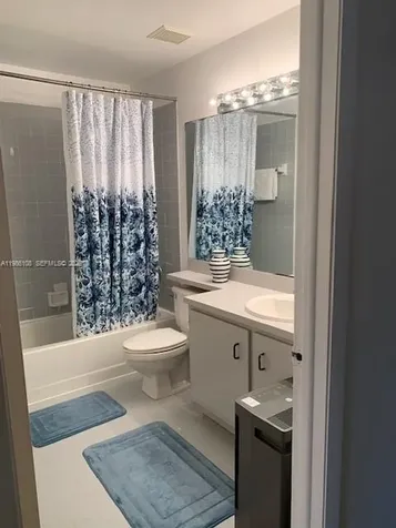 513 Racquet Club Road Weston FL 33326