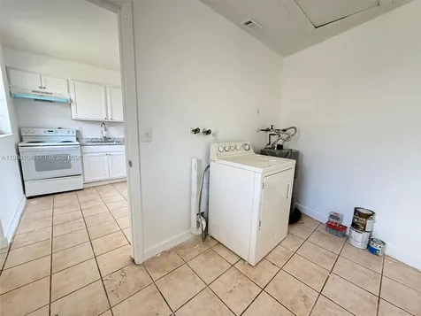 1703 Palm Drive Fort Myers FL 33907