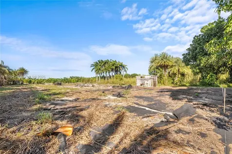 31500 SW 207th Avenue Homestead FL 33030