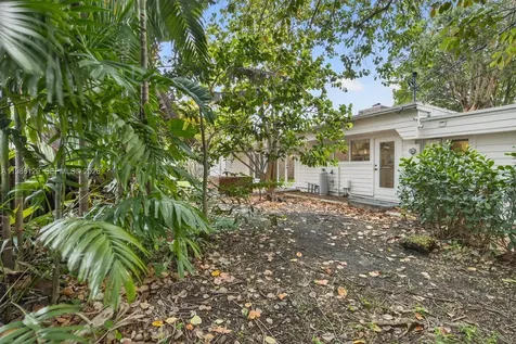 6395 SW 42nd Terrace South Miami FL 33155