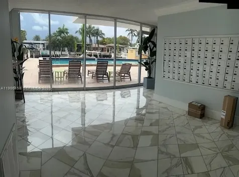 2000 NE 135th Street North Miami FL 33181