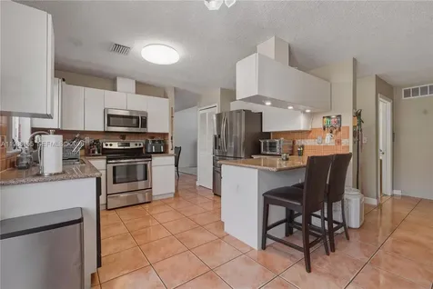 13237 NW 11th Street Miami FL 33182