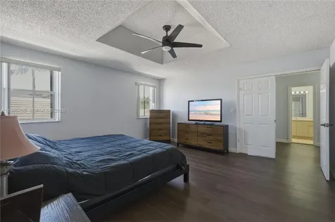 13237 NW 11th Street Miami FL 33182