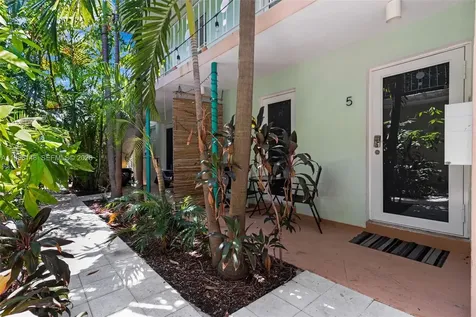 1117 Meridian Avenue Miami Beach FL 33139
