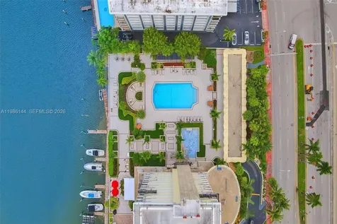 5600 Collins Avenue Miami Beach FL 33140
