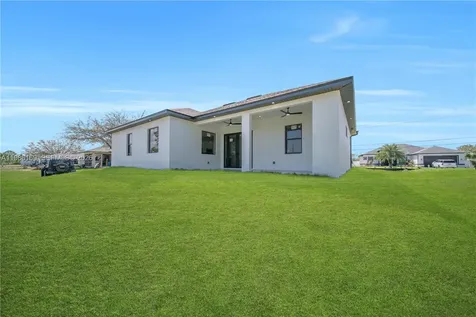 3606 8th St SW Lehigh Acres FL 33976