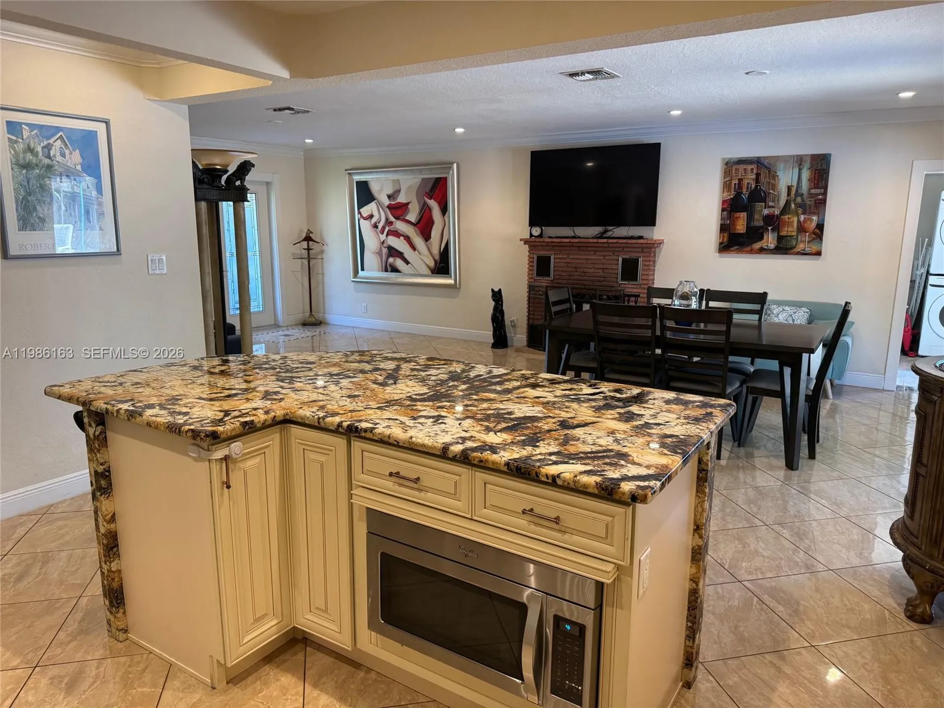 2355 SE 7th Street Pompano Beach FL 33062