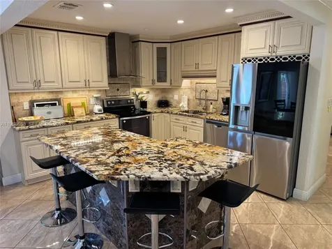 2355 SE 7th Street Pompano Beach FL 33062