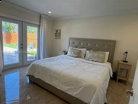 2355 SE 7th Street Pompano Beach FL 33062
