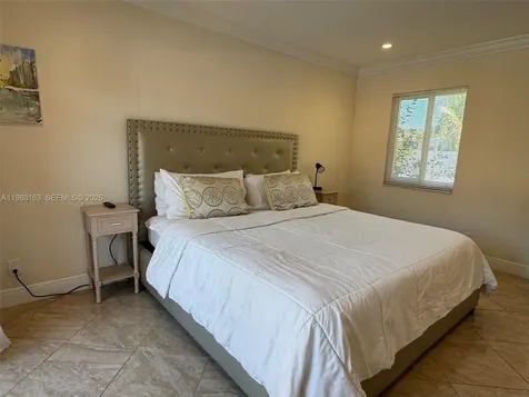 2355 SE 7th Street Pompano Beach FL 33062