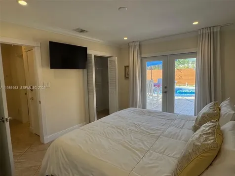 2355 SE 7th Street Pompano Beach FL 33062
