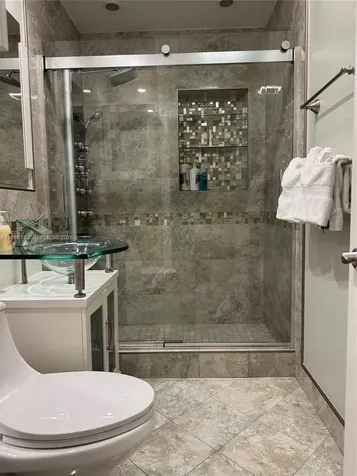 2355 SE 7th Street Pompano Beach FL 33062