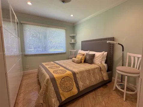 2355 SE 7th Street Pompano Beach FL 33062
