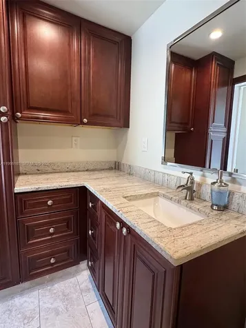 2355 SE 7th Street Pompano Beach FL 33062