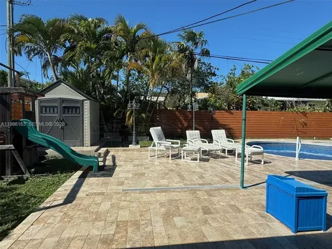 2355 SE 7th Street Pompano Beach FL 33062