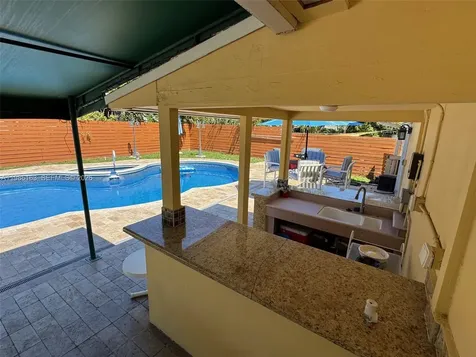 2355 SE 7th Street Pompano Beach FL 33062