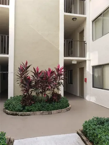 8025 SW 107th Avenue Miami FL 33173