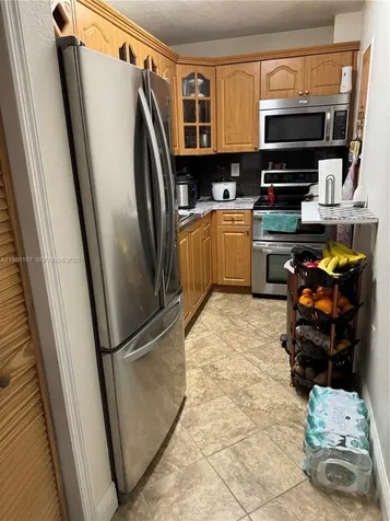 4717 NW 7th Street Miami FL 33126