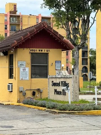 4717 NW 7th Street Miami FL 33126