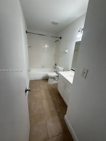 3413 NW 44th Street Oakland Park FL 33309