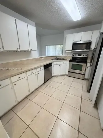 3413 NW 44th Street Oakland Park FL 33309