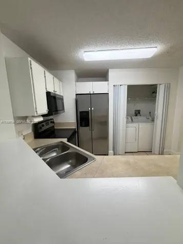 3413 NW 44th Street Oakland Park FL 33309
