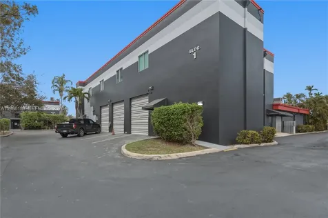 2950 N 28th Terrace Hollywood FL 33020