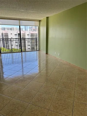16919 N Bay Road Sunny Isles Beach FL 33160