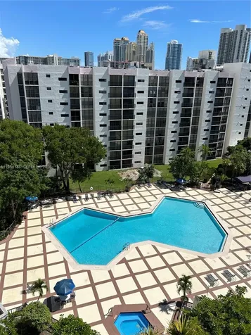 16919 N Bay Road Sunny Isles Beach FL 33160
