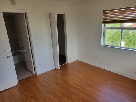 8260 SW 210th Street Cutler Bay FL 33189