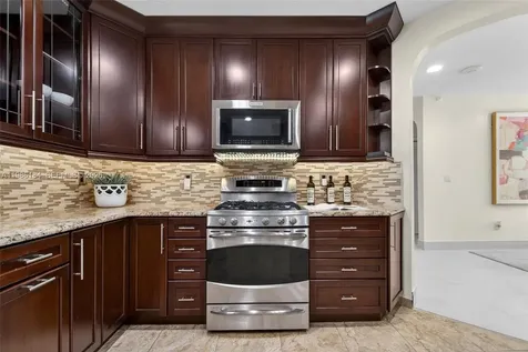 6125 SW 109th Street Pinecrest FL 33156