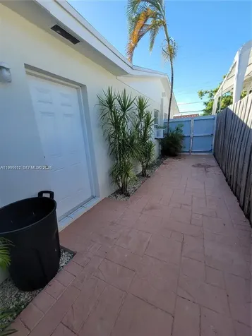 12305 SW 42nd Street Miami FL 33175