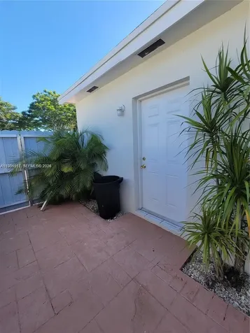 12305 SW 42nd Street Miami FL 33175