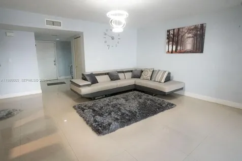 333 Ives Dairy Road Miami FL 33179