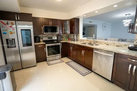 333 Ives Dairy Road Miami FL 33179