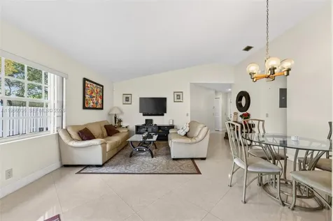 1495 Garden Road Weston FL 33326