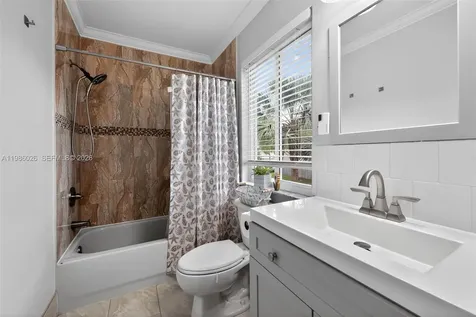 1776 NW 78th Avenue Pembroke Pines FL 33024
